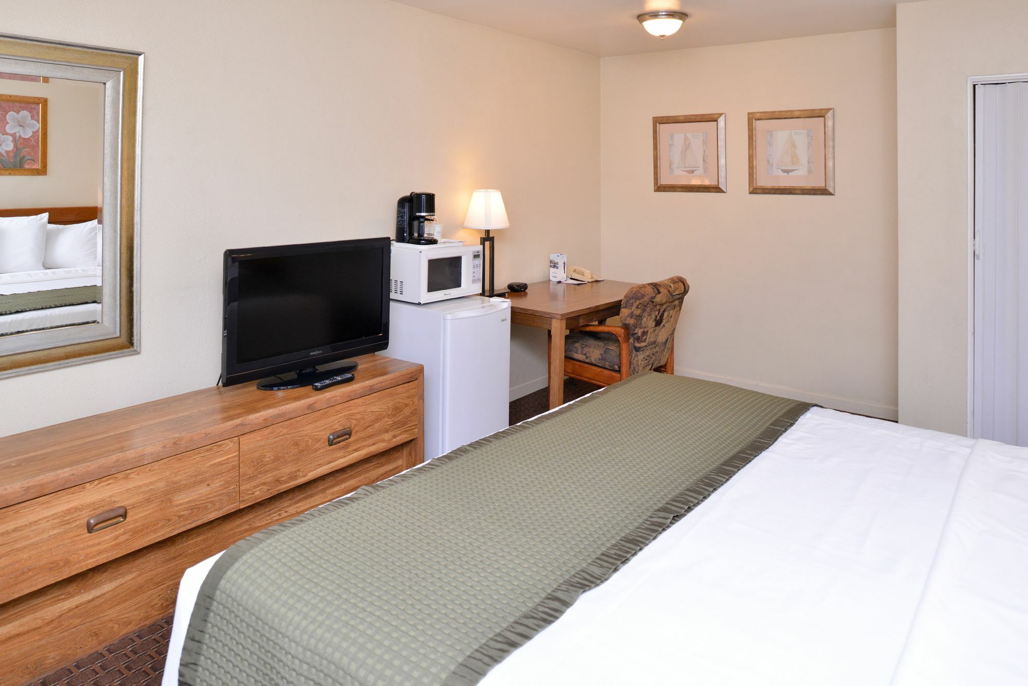 Travelodge By Wyndham Eugene Downtown/University Of Oregon Ngoại thất bức ảnh